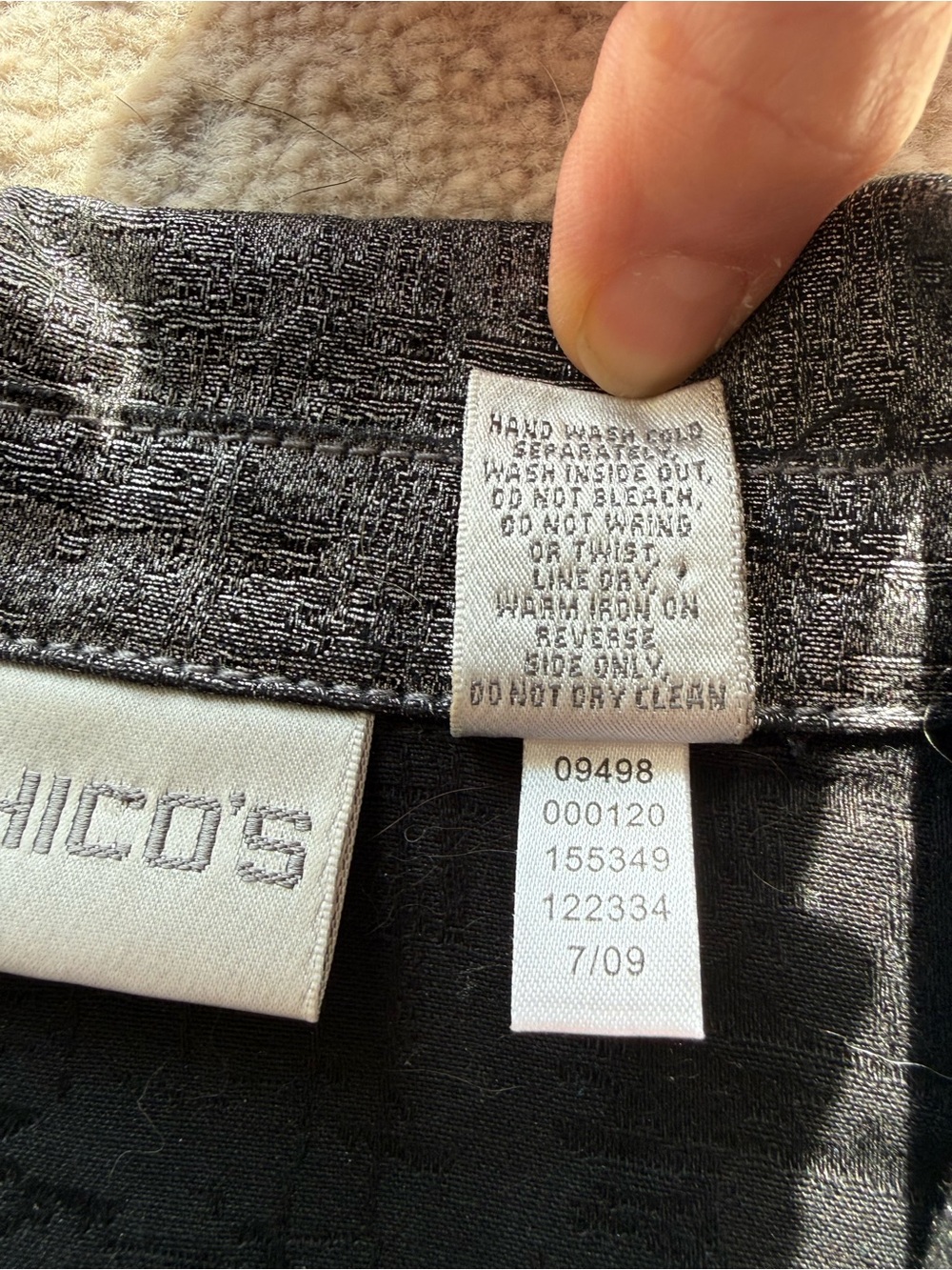 Chicos-Like New Woman’s Chic Metallic Gunmetal Button Up Jacket Size 1 (Medium) - Picture 8 of 11